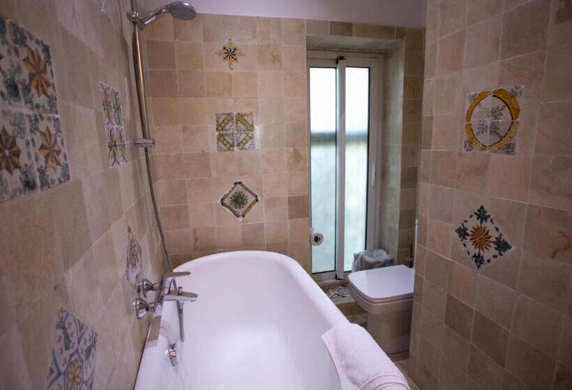 اتاق استاندارد با تراس, Dar Souad