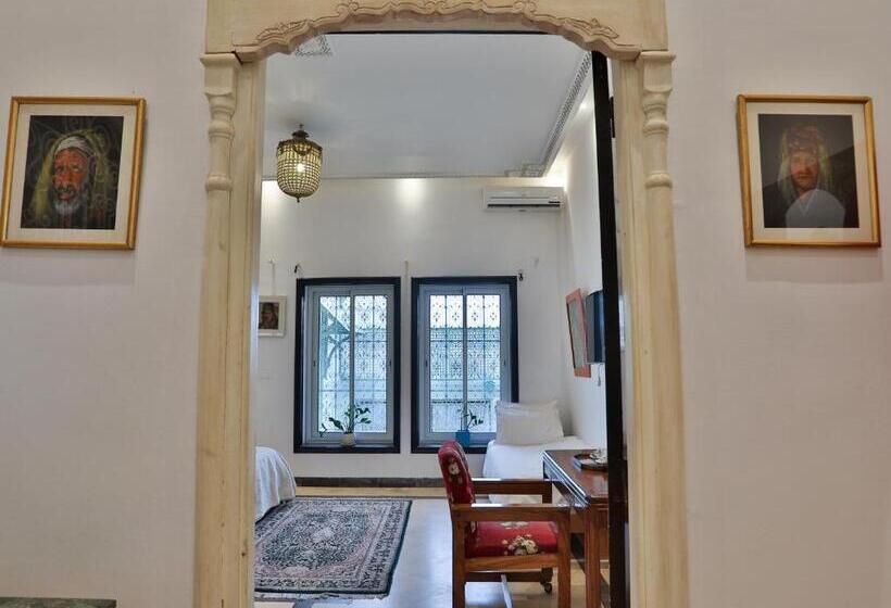 اتاق سوپریور, Dar Souad