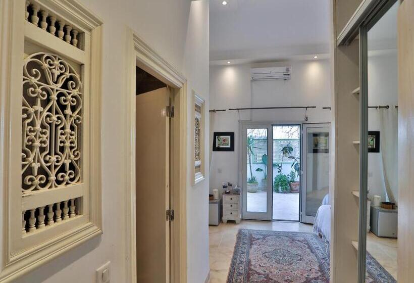 Standard Triple Room with Terrace, Dar Souad