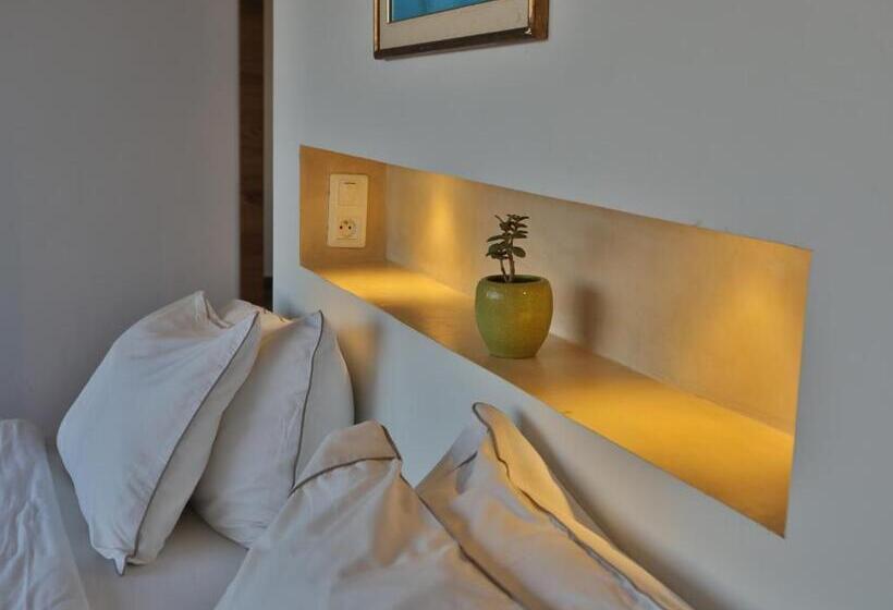 اتاق لوکس, Dar Souad