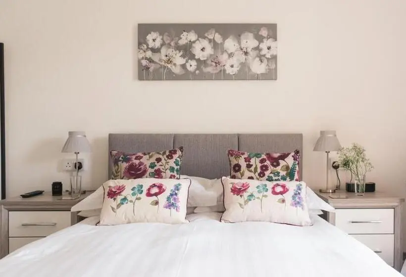 デラックスルーム, Strathallan Guest House