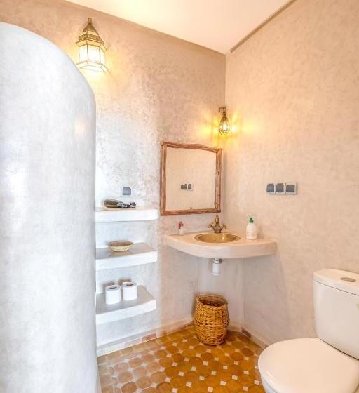 اتاق سوپریور با چشم‌انداز دریا, Riad Kafila