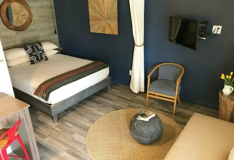 デラックスルーム, Treehouse Lodge