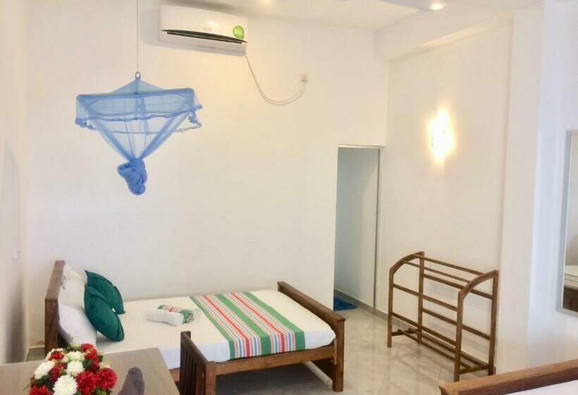 Family Room, The Fort House