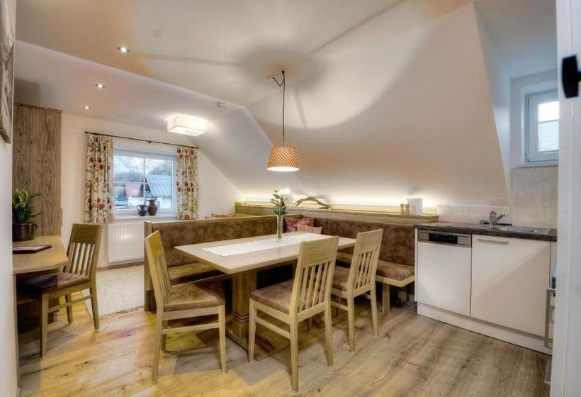 شقة 3 غرف, Gasthaus Brandlwirt