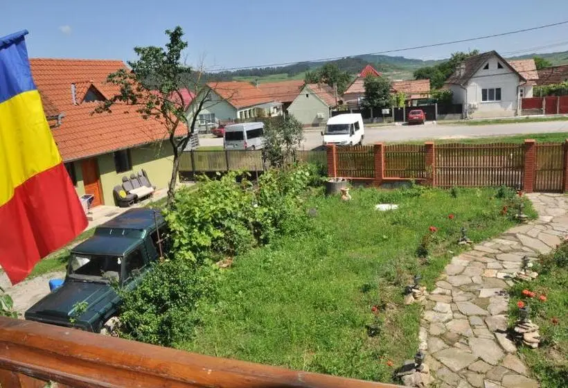 اتاق استاندارد سه نفره, Pensiune Muzeu Traditional Poveste In Transilvania