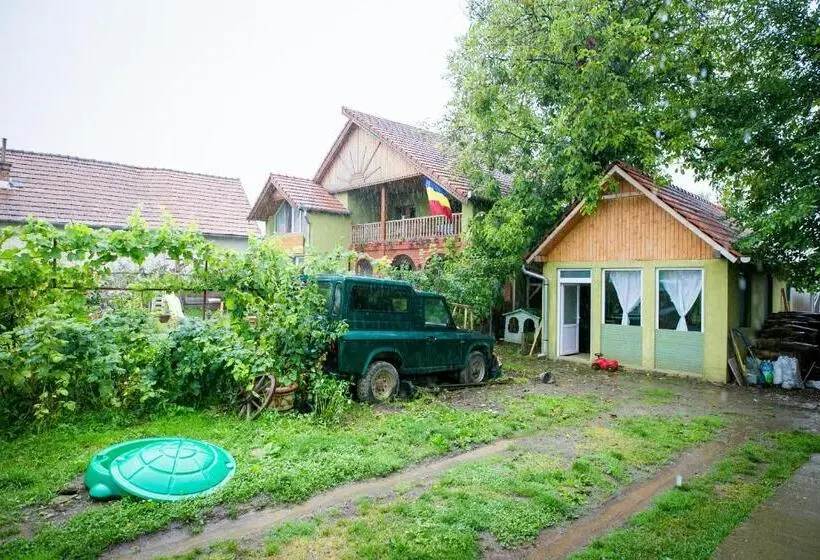 Economy Quadruple Room, Pensiune Muzeu Traditional Poveste In Transilvania