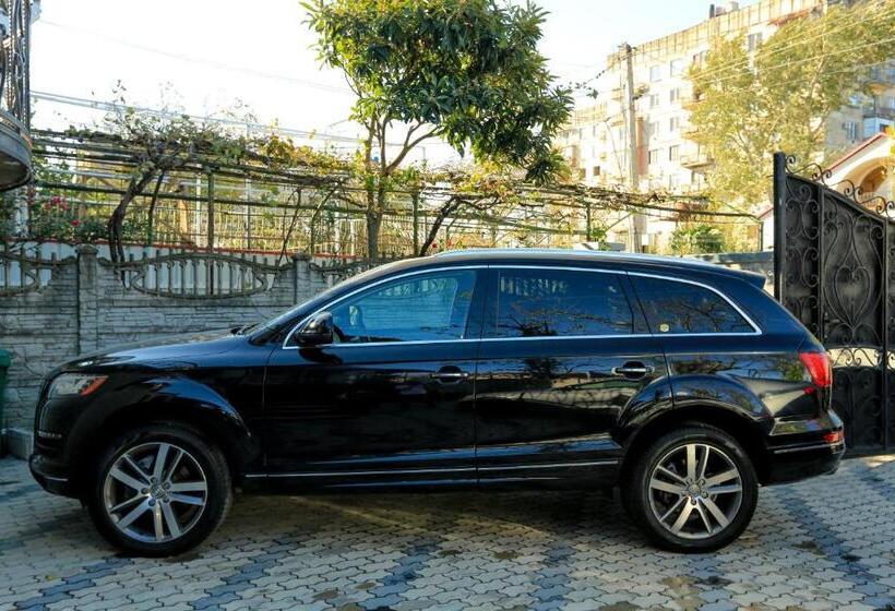 اتاق لوکس, Sofia