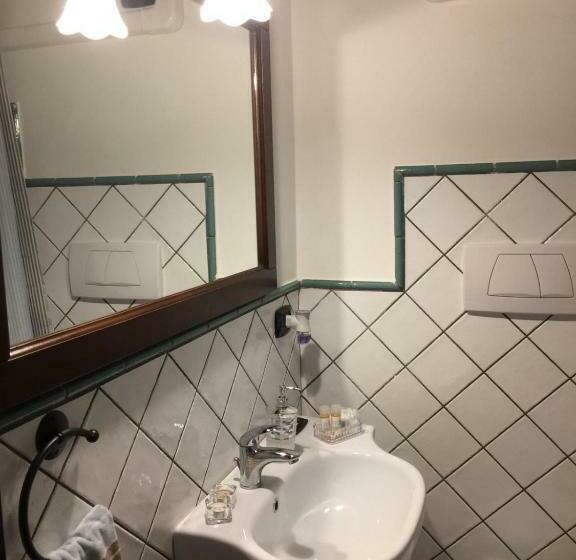 キングサイズベッドのスタンダードルーム, Domus Giuliae