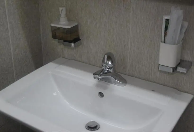 スタンダードルーム, All In One Guesthouse
