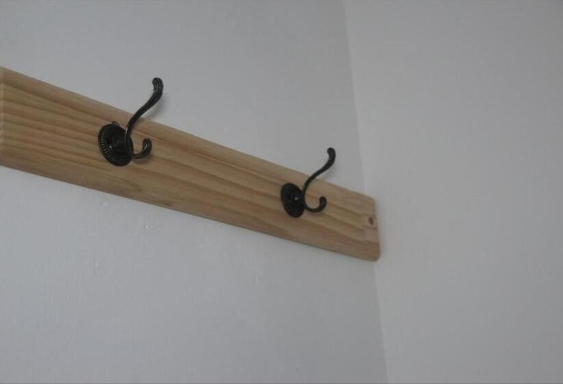 スタンダードルーム, All In One Guesthouse