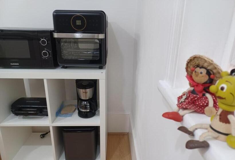 ファミリールーム, All In One Guesthouse