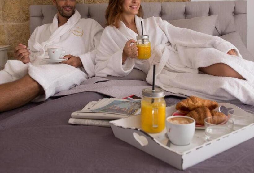 자쿠지 스위트, Mare Versus Luxury Suites