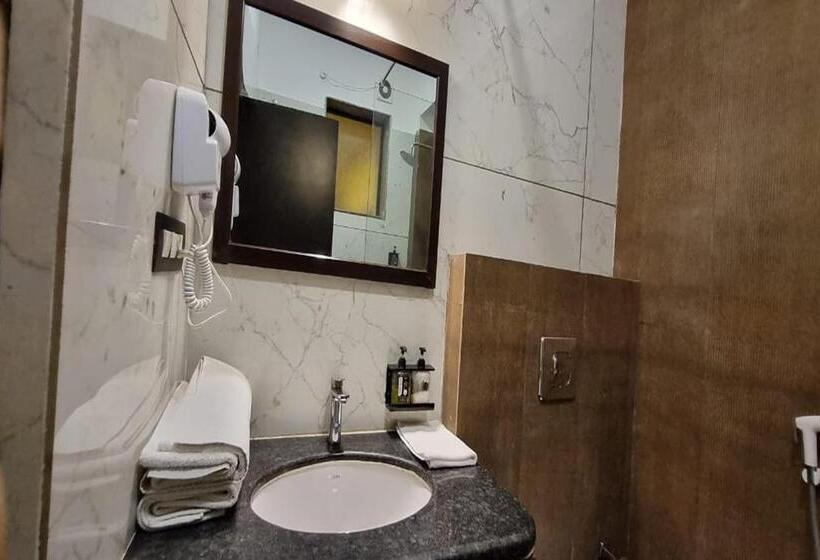 Quarto Estandar, Maangarh Resorts