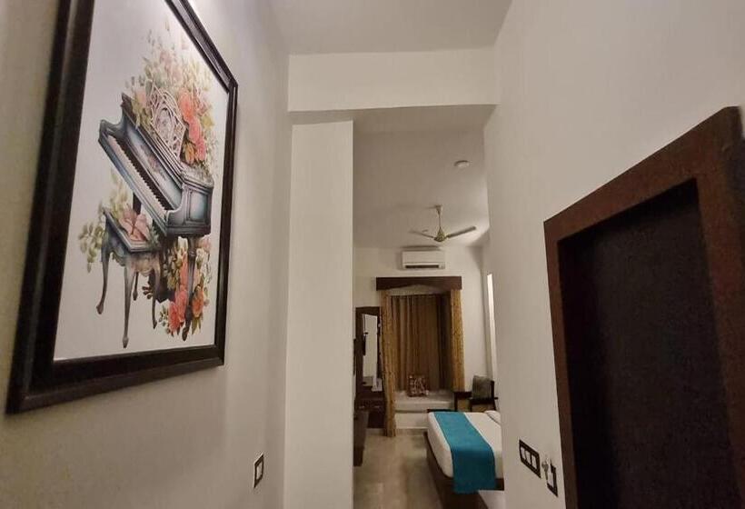 Suíte, Maangarh Resorts