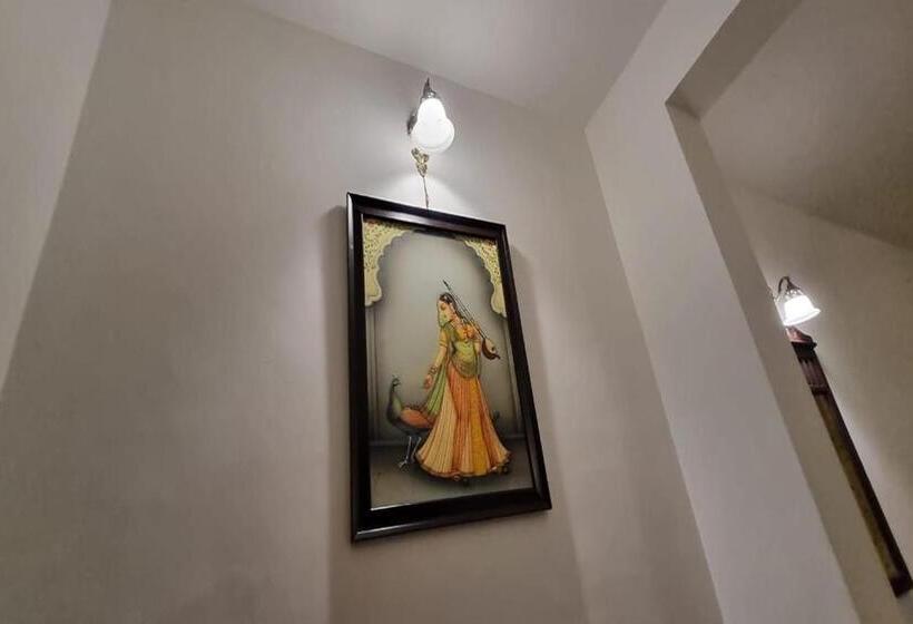 Quarto Deluxe, Maangarh Resorts