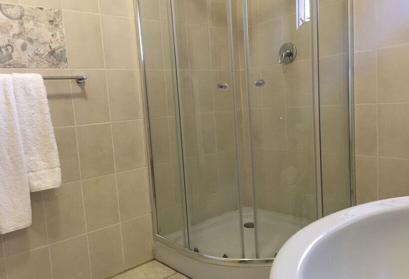 اتاق لوکس, Blomsbed Inn