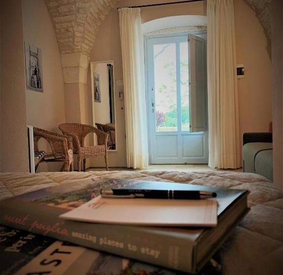 اتاق کلاسیک چهارنفره, Masseria Grofoleo