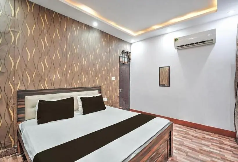 Standard Kolmen Hengen Huone, Spot On Hotel Prayag Villa