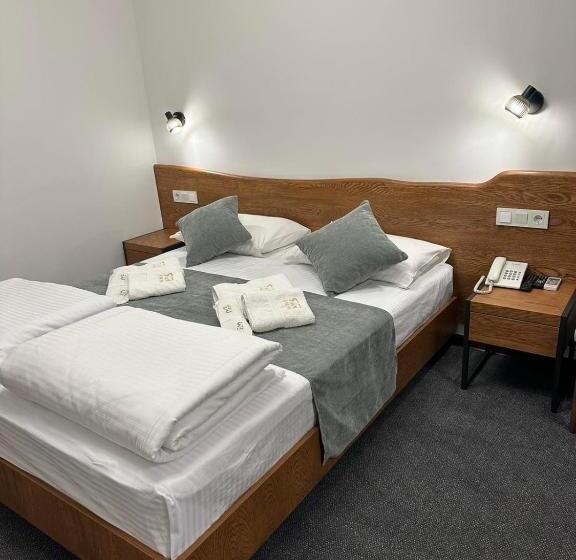 스탠다드 스튜디오, R&r