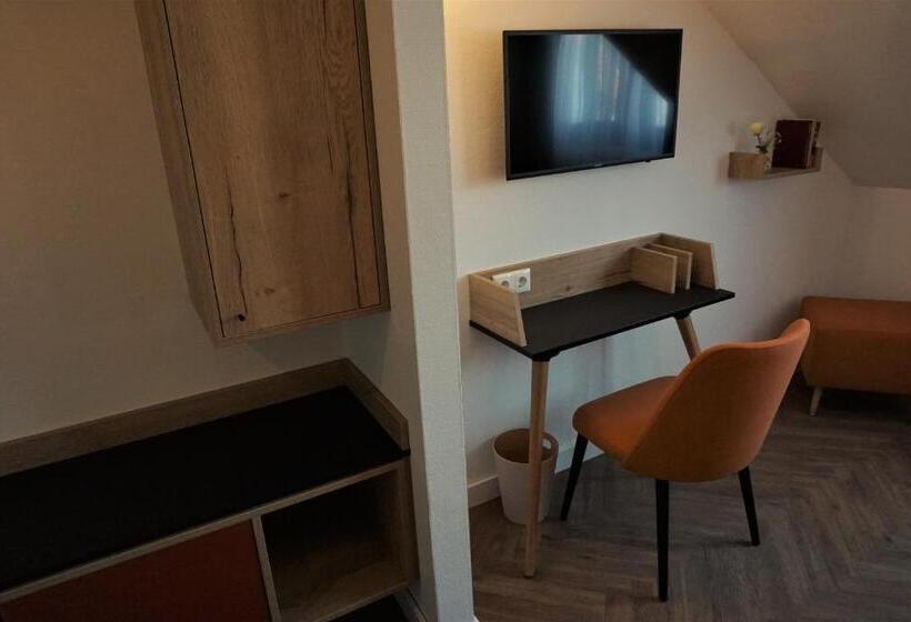 스탠다드 룸, Diesonne