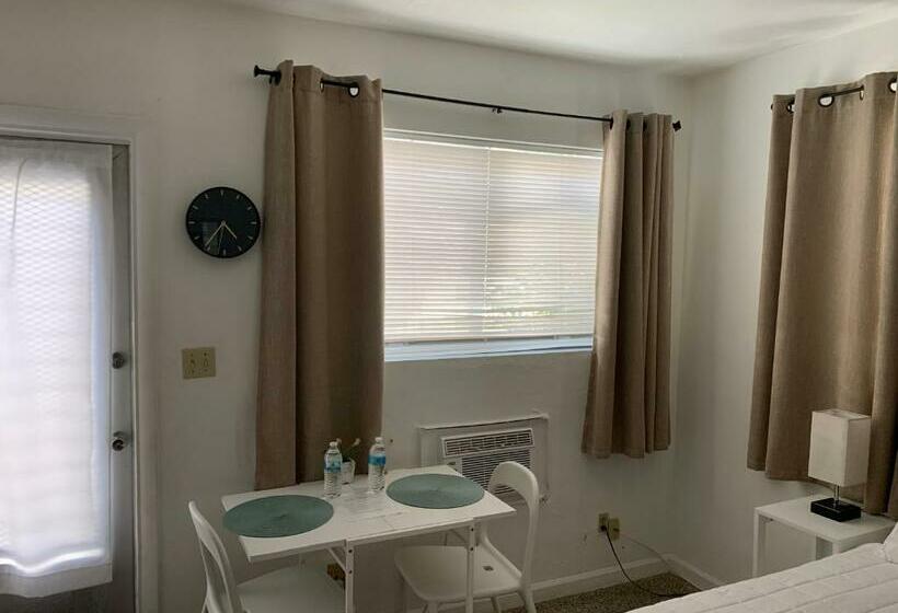 Номер Стандарт, Tiana Beach Inn