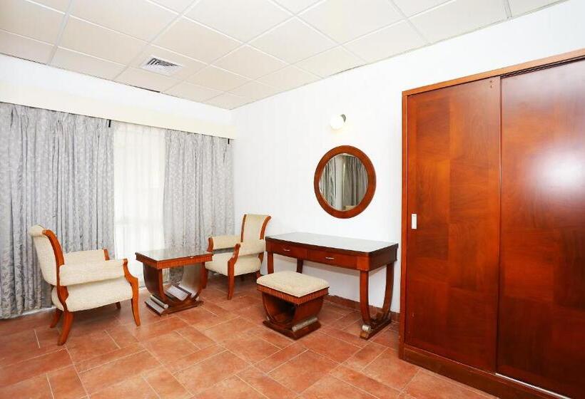 Quarto Triplo Comfort, Island Inn