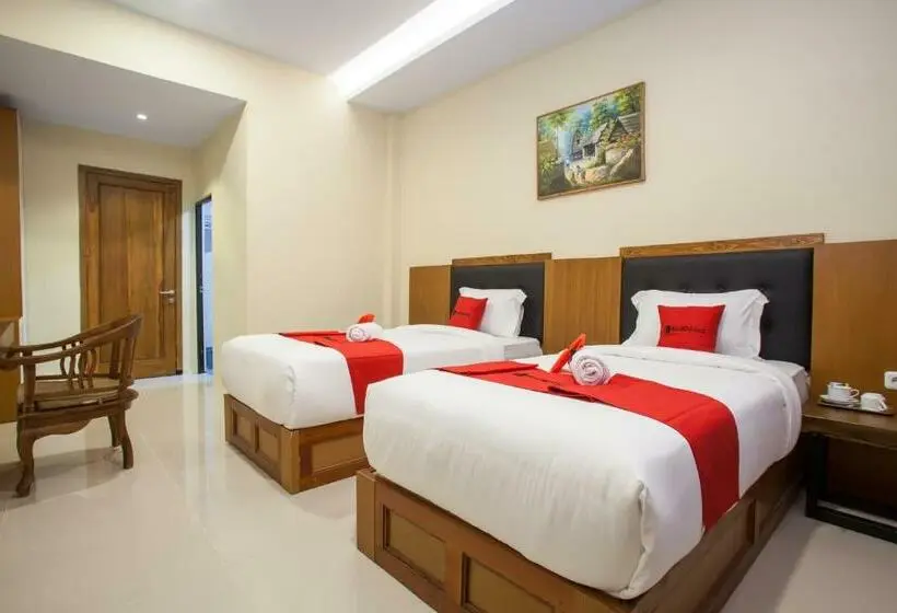 スタンダードルーム, Reddoorz Premium @ Jalan Cengkeh Malang