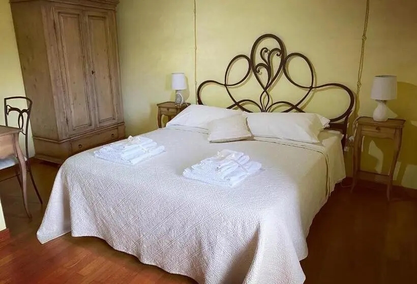 デラックスルーム, B&b Su Strintu