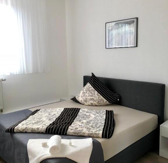 スタンダードルーム, Haus Estrella