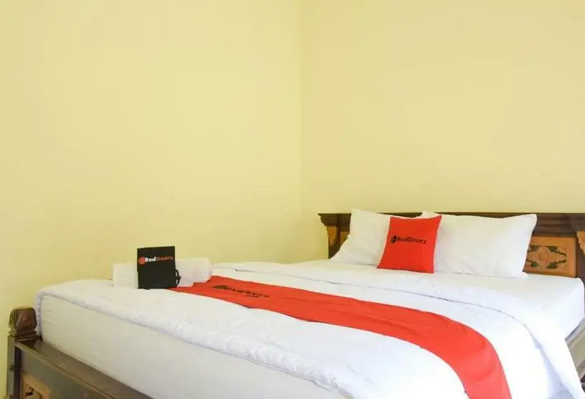 ファミリールーム, Reddoorz Syariah Near Balai Kota Probolinggo 2