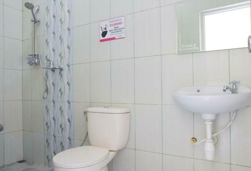 패밀리 룸, Reddoorz Syariah Near Balai Kota Probolinggo 2