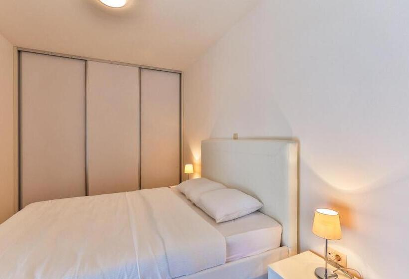 سوییت سوپریور با چشمانداز دریا, Gufo Apart