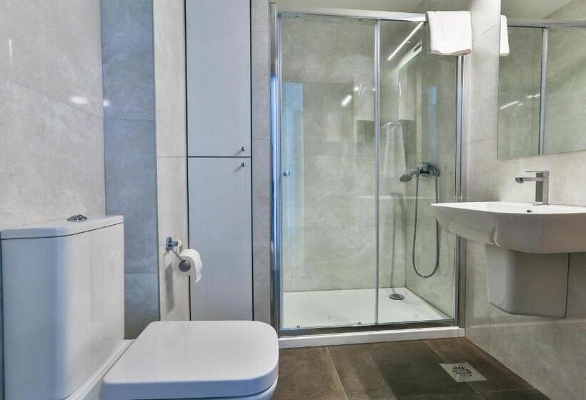 آپارتمان 1 خوابه با تراس, Gufo Apart