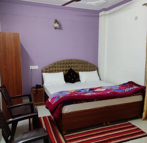 스탠다드 룸, The Himalayas Guest House