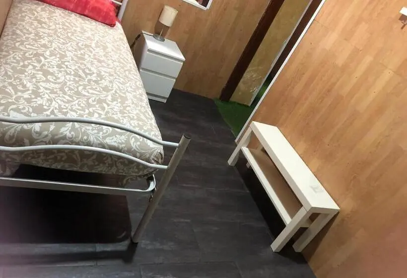 اتاق استاندارد یک نفره, B&b Relax