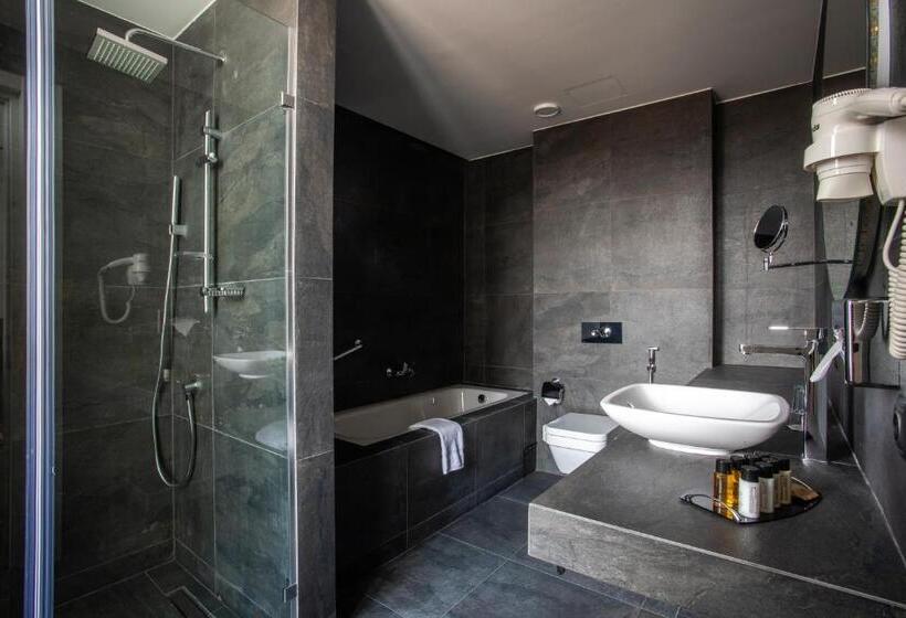 سوییت, Holiday Inn Telavi, An Ihg