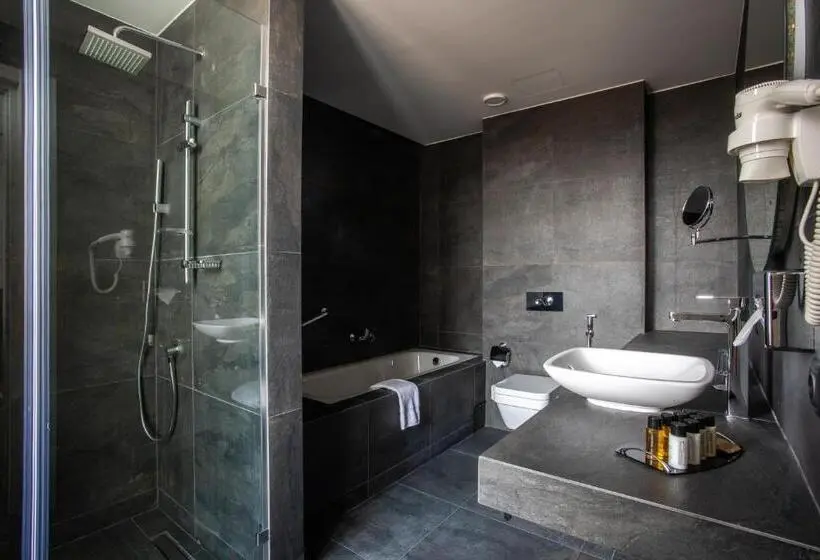سوییت, Holiday Inn Telavi, An Ihg