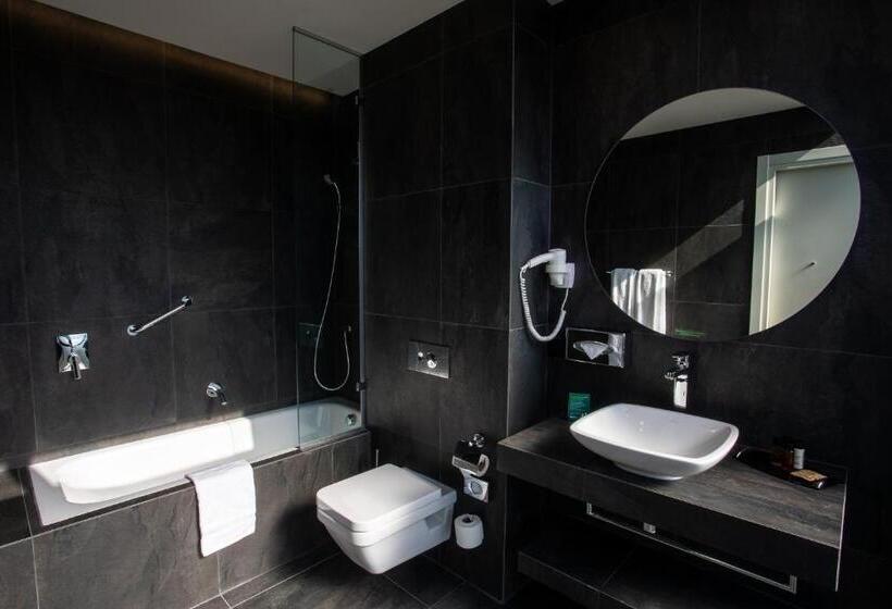 Premium Room City View, Holiday Inn Telavi, An Ihg