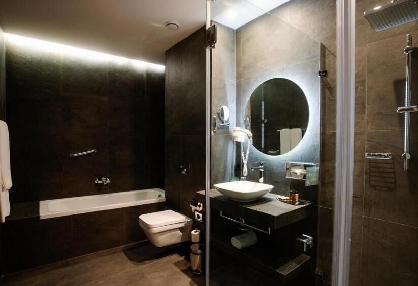 Premium Room City View, Holiday Inn Telavi, An Ihg