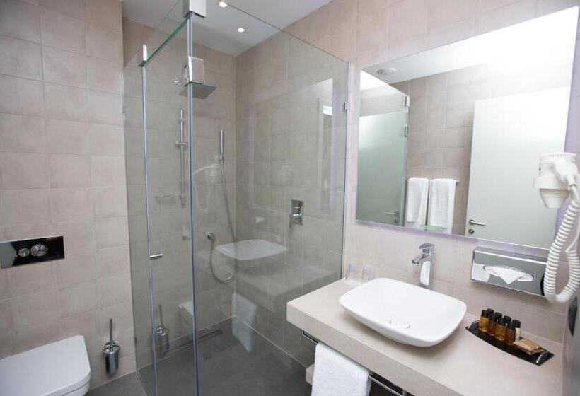 اتاق استاندارد, Holiday Inn Telavi, An Ihg