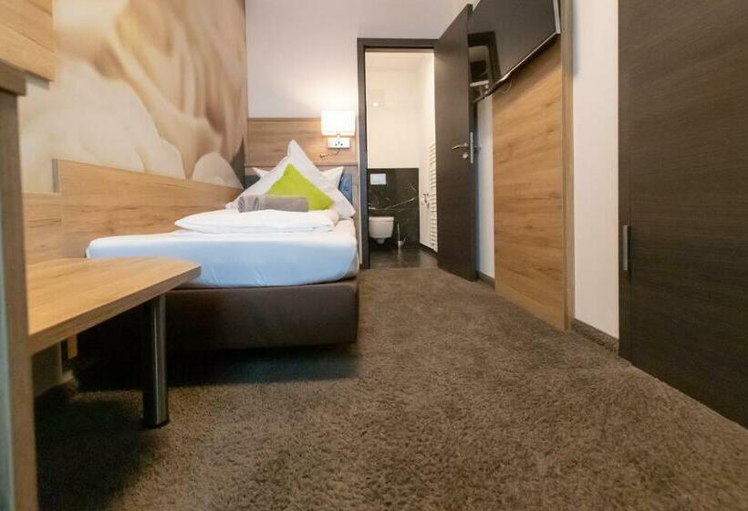 Tek Kişilik Delüks Oda, Outlet