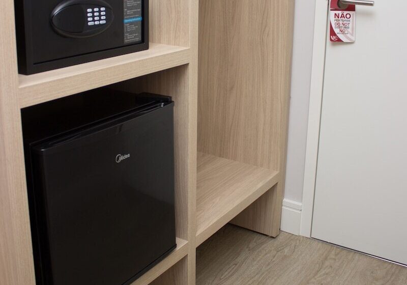 Трехместный Номер Deluxe, Vie