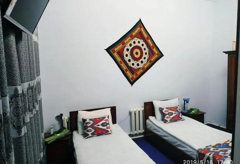 اتاق سوپریور با چشم‌انداز باغ, World Guest House