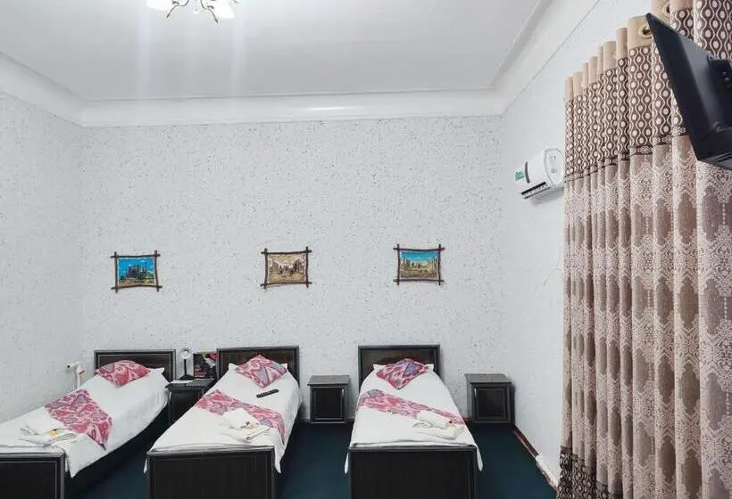 اتاق استاندارد سه نفره, World Guest House