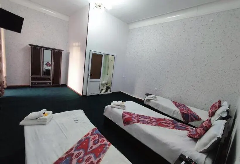 اتاق استاندارد سه نفره, World Guest House