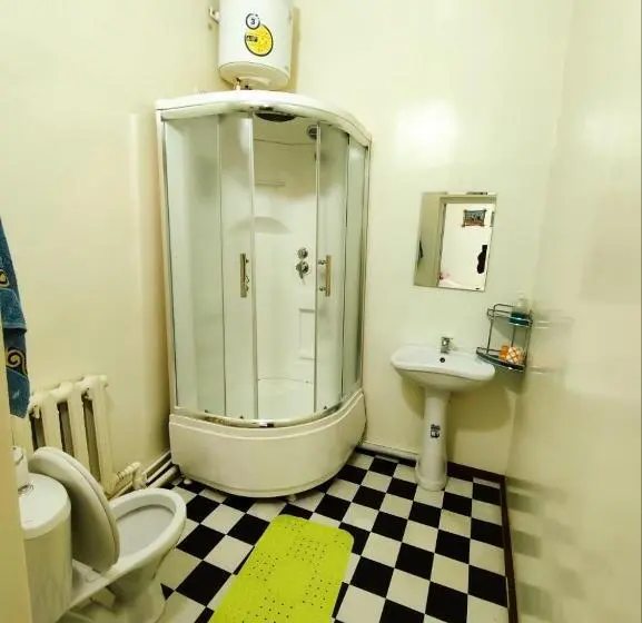 اتاق سوپریور چهار تخته, World Guest House