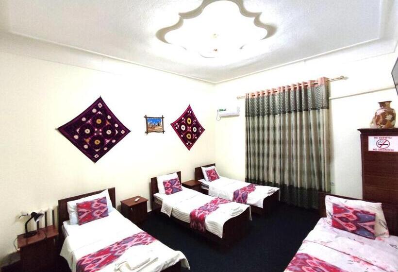 غرفة سوبيريور رباعية, World Guest House