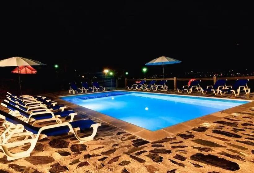 Standard Kolmen Hengen Huone, Arrabia Guest Houses Glamping