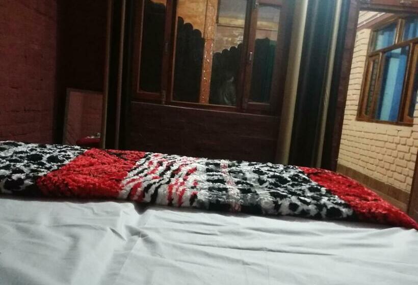 豪华房间, Garhwal Resort, Raithal, Bhatwari, Uttarkashi